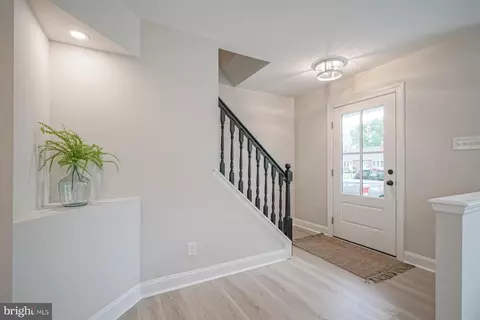 Entry Way - 440 N Packard St, Hammonton, NJ 08037 photo 1 of 4