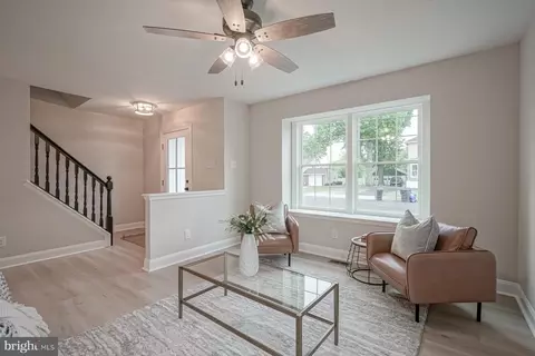 Living - 440 N Packard St, Hammonton, NJ 08037 photo 2 of 3