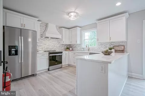 Kitchen - 440 N Packard St, Hammonton, NJ 08037 photo 4 of 5