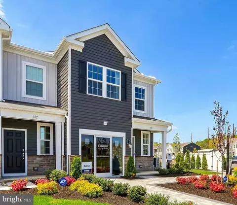 216 Hermosa Dr, Egg Harbor Township, NJ 08234