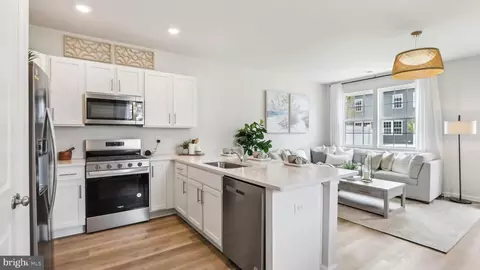 220 Hermosa Dr, Egg Harbor Township, NJ 08234