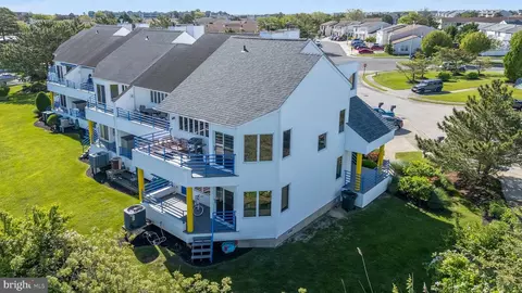 13 Delmar Ln, Brigantine, NJ 08203