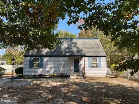 Exterior - 202 Wayne Ave, Williamstown, NJ 08094 photo 2 of 8