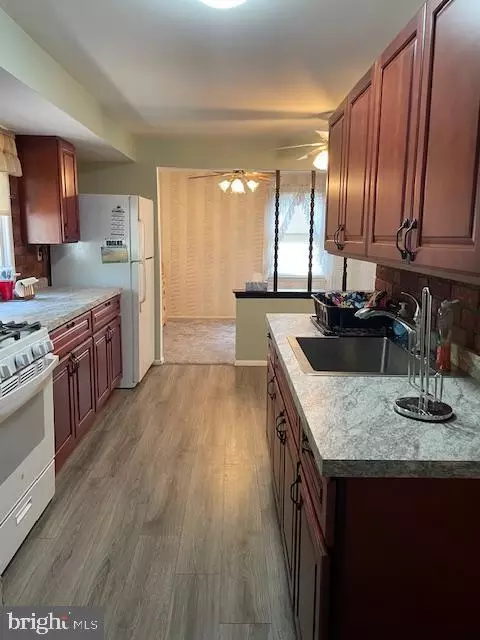 Kitchen - 202 Wayne Ave, Williamstown, NJ 08094 photo 1 of 3