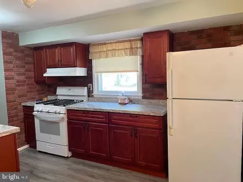 Kitchen - 202 Wayne Ave, Williamstown, NJ 08094 photo 3 of 3