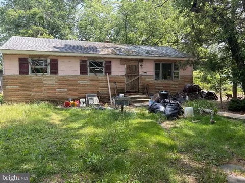 116 W Colton Ln, Williamstown, NJ 08094