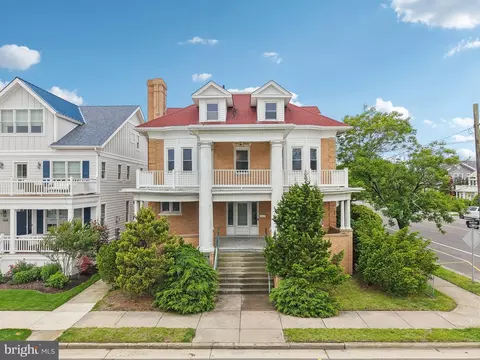102 S Derby Ave, Ventnor City, NJ 08406