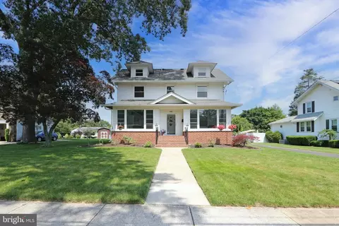 415 Grape St, Hammonton, NJ 08037