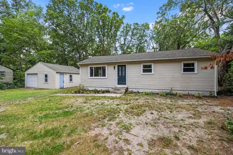 111 Linden Ter, Williamstown, NJ 08094