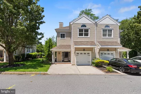 105 Garden Ct, Linwood, NJ 08221