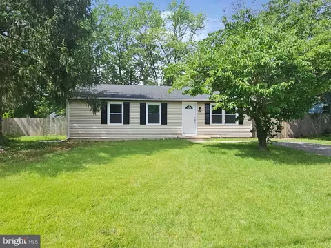 5906 Vine Dr, Mays Landing, NJ 08330