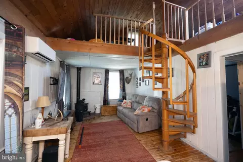 4480 Lombard St, Mays Landing, NJ 08330