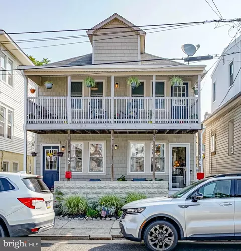 103 N Avolyn Ave, Ventnor City, NJ 08406