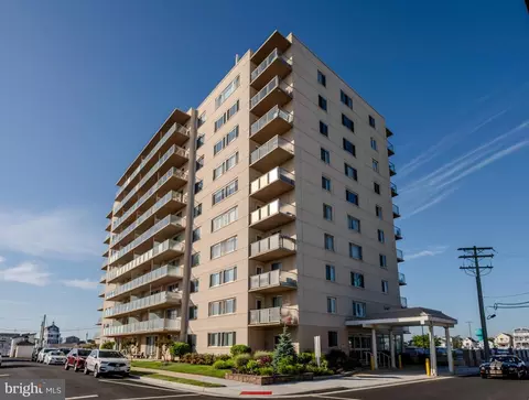 6101 Monmouth Ave #105, Ventnor City, NJ 08406
