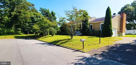 102 E Glencove Ave, Northfield, NJ 08225