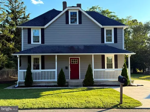 100 N 1st Rd, Hammonton, NJ 08037