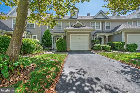 6 Spinnaker Way, Atlantic City, NJ 08401