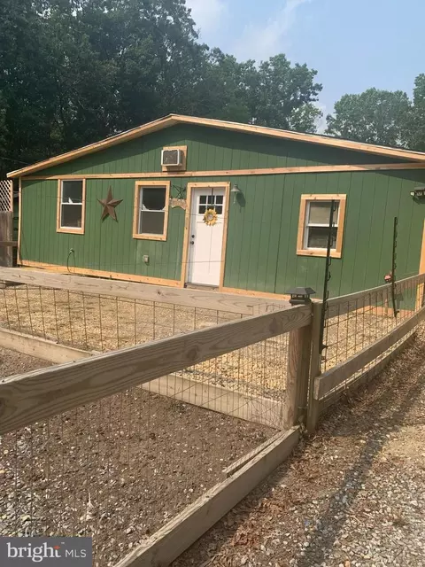 7417 Third Ave, Mays Landing, NJ 08330