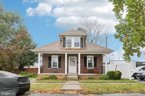 49 Norfolk Ave, Egg Harbor City, NJ 08215