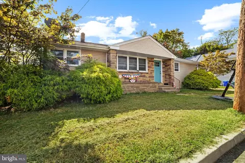 20 Woodman Ave, Hammonton, NJ 08037