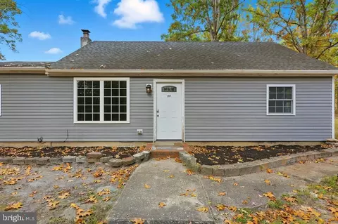 201 7th St, Hammonton, NJ 08037