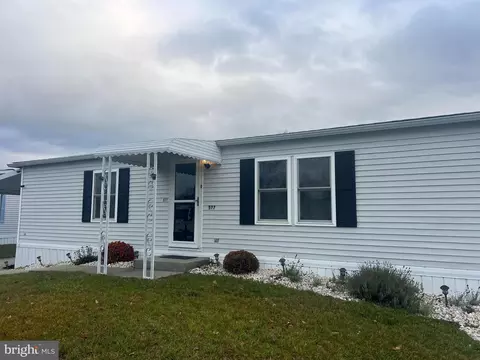 577 Miles Standish Ln, Buena, NJ 08310