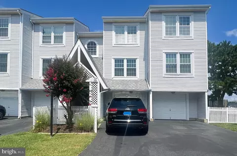 155 39th St S, Brigantine, NJ 08203