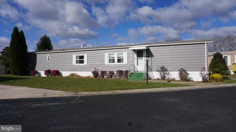 572 Miles Standish Ln, Buena, NJ 08310