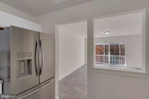 Entry Way - 36 Apache Ct, Absecon, NJ 08205 photo 1 of 3