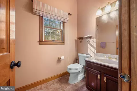 Entry Way - 632 E Lost Pine Wway Rd, Galloway, NJ 08205 photo 3 of 4