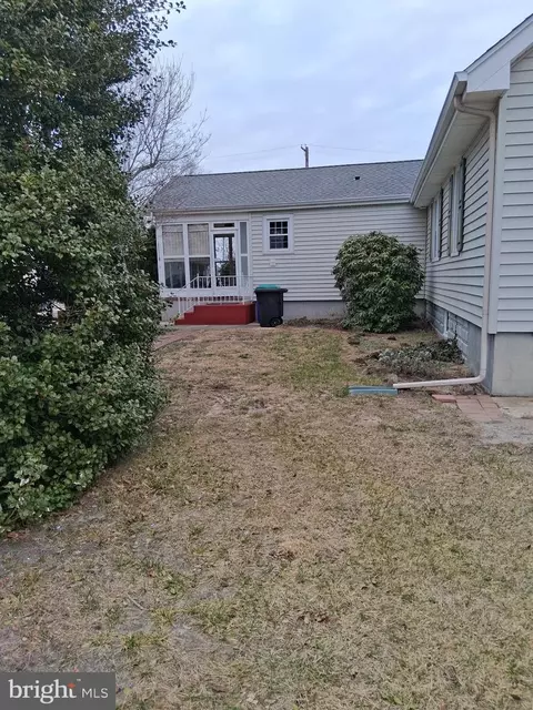 Exterior - 40 Front St, Hammonton, NJ 08037 photo 4 of 4