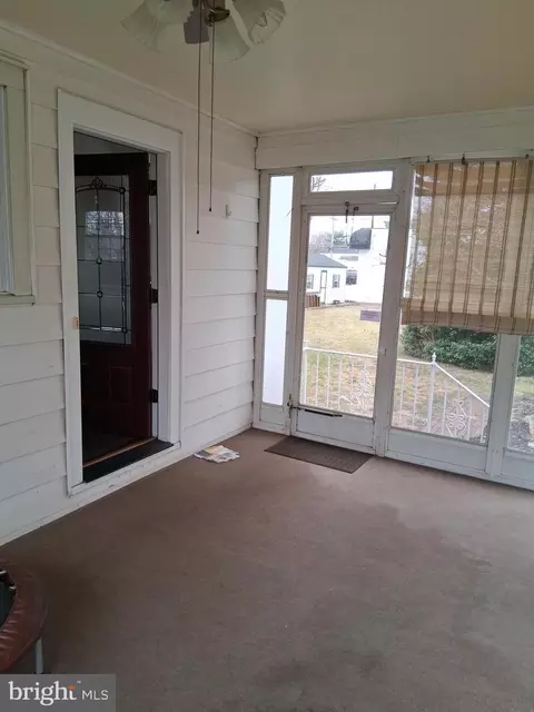 Exterior - 40 Front St, Hammonton, NJ 08037 photo 2 of 4