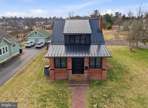 102 Valley Ave, Hammonton, NJ 08037
