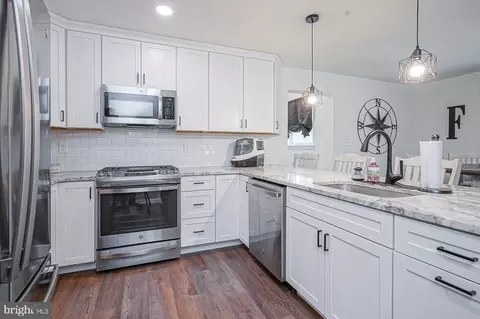 Kitchen - 8 Emilie Ct, Buena, NJ 08310 photo 2 of 2