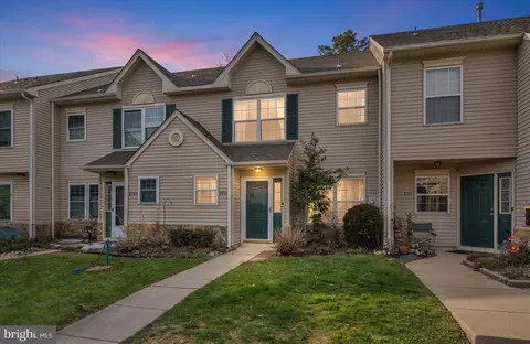 2711 Falcon Ct, Mays Landing, NJ 08330