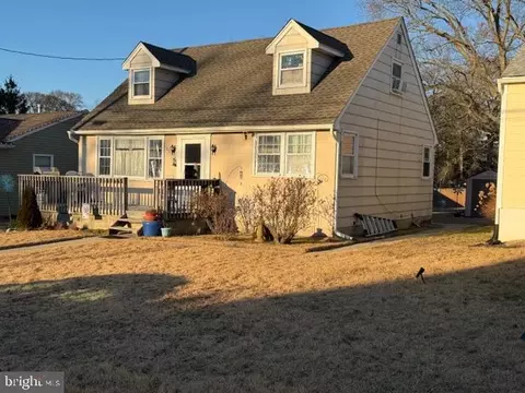 23 W Wilmont Ave, Somers Point, NJ 08244