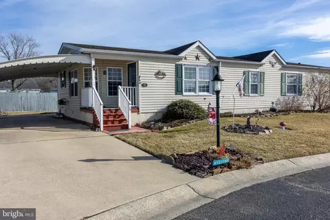 19 Powhatan Dr, Buena, NJ 08310