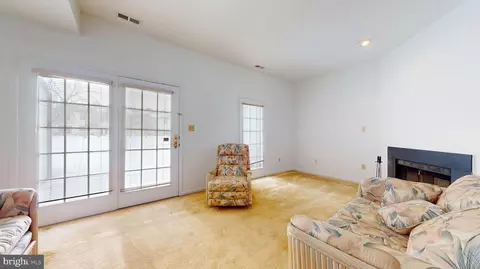 Living - 668 Lakefront Cir, Galloway, NJ 08205 photo 4 of 7