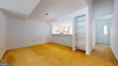 Living - 668 Lakefront Cir, Galloway, NJ 08205 photo 5 of 7