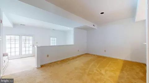 Living - 668 Lakefront Cir, Galloway, NJ 08205 photo 7 of 7