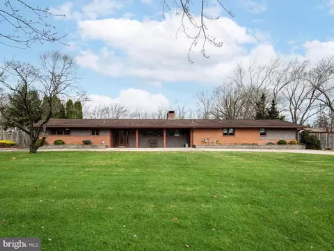 208 Coari Ave, Minotola, NJ 08341