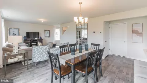149 Malibu Dr, Egg Harbor Township, NJ 08234