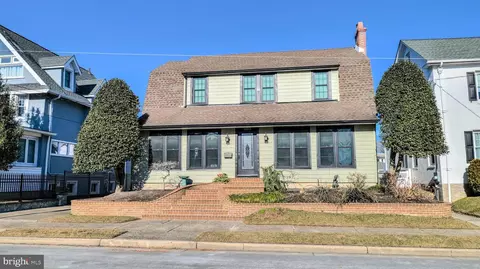 5605 Ventnor Ave, Ventnor City, NJ 08406