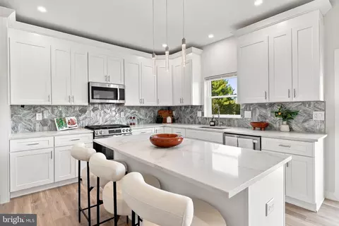 Kitchen - 401 Old Forks Rd, Hammonton, NJ 08037 photo 2 of 8