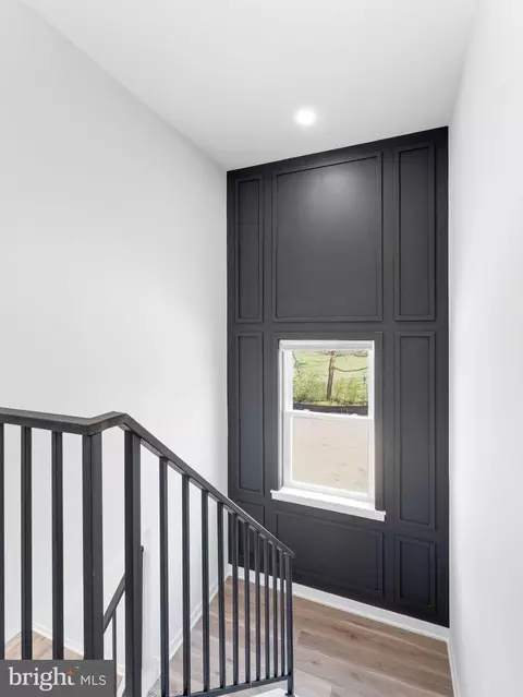 Entry Way - 401 Old Forks Rd, Hammonton, NJ 08037 photo 4 of 5