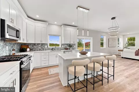 Kitchen - 401 Old Forks Rd, Hammonton, NJ 08037 photo 4 of 8