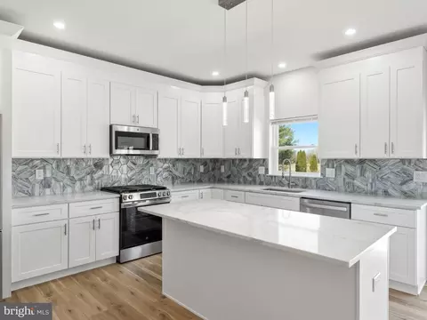 Kitchen - 401 Old Forks Rd, Hammonton, NJ 08037 photo 2 of 3