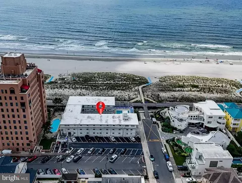 111 S Dudley Ave #206, Ventnor City, NJ 08406