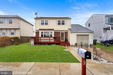45 Heald Rd, Brigantine, NJ 08203