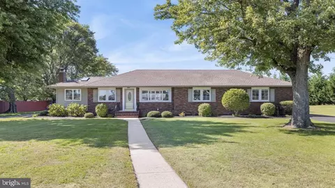 634 Union Rd, Vineland, NJ 08360